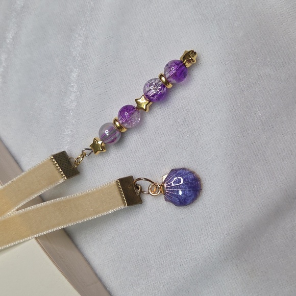 Handmade Cream Velvet Ribbon Purple Beaded Bookmark Purple Seashell Charm Gift - Picture 4 of 5